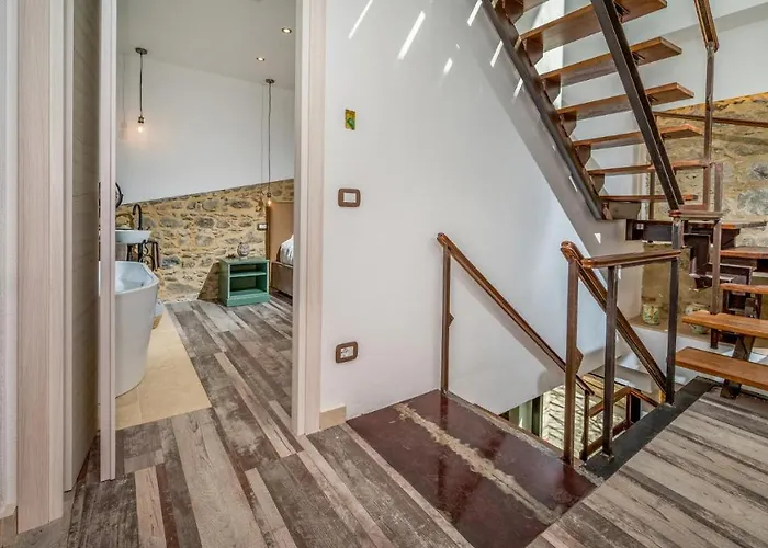 别墅 Gallus 6, Emma 陶尔米纳