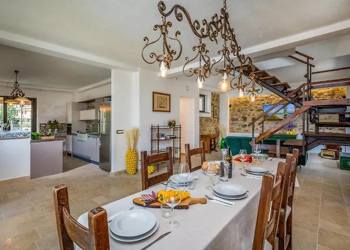 Gallus 6, Emma 陶尔米纳